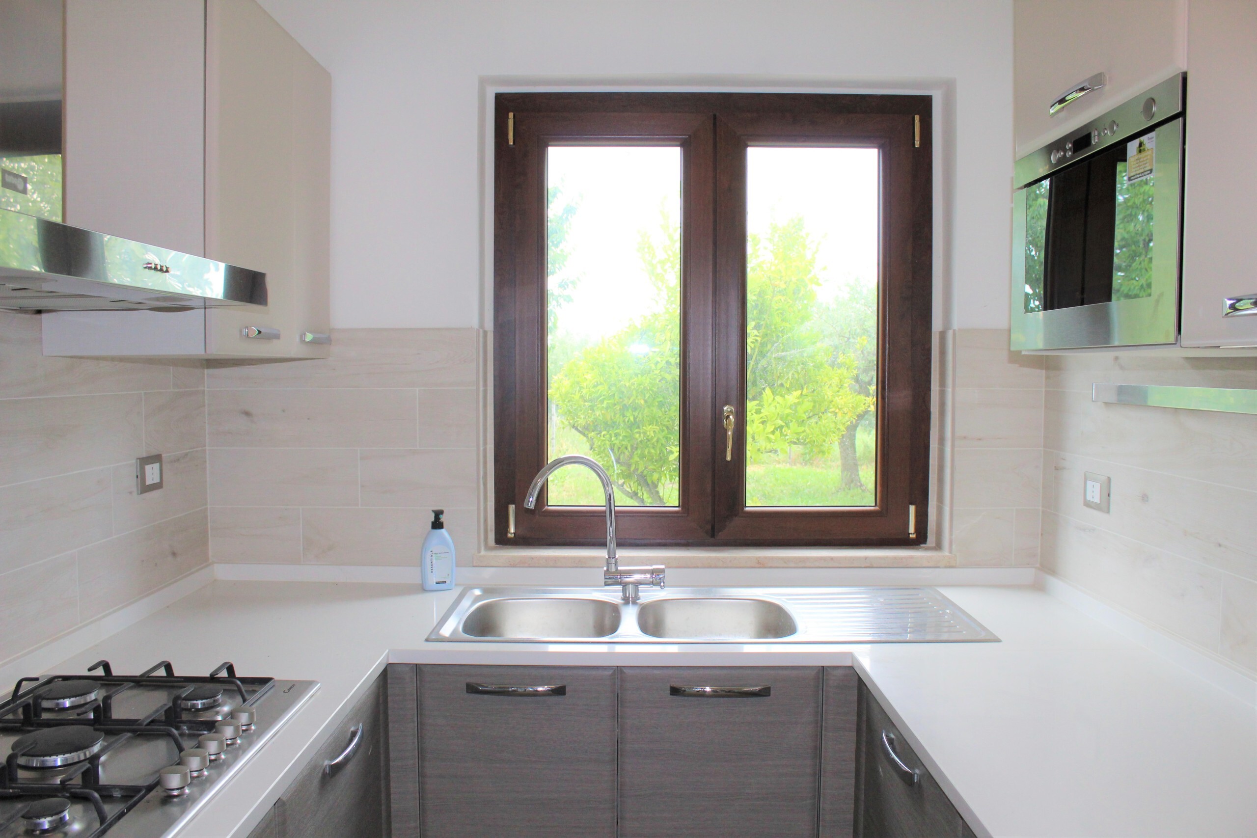 Villa con giardino in contrada torre sansone 69, Lanciano