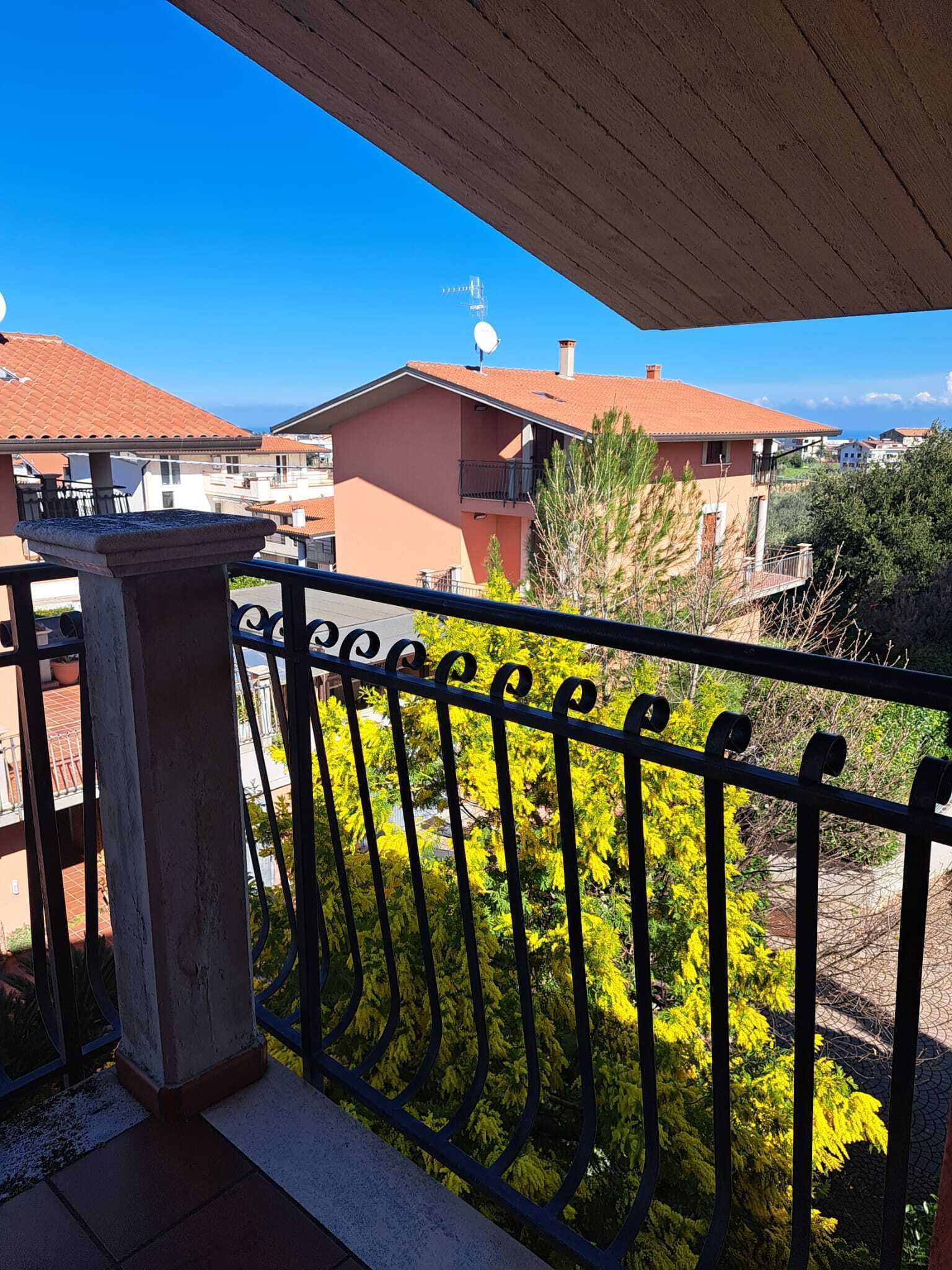 Villa con giardino in via del mare 200, Lanciano