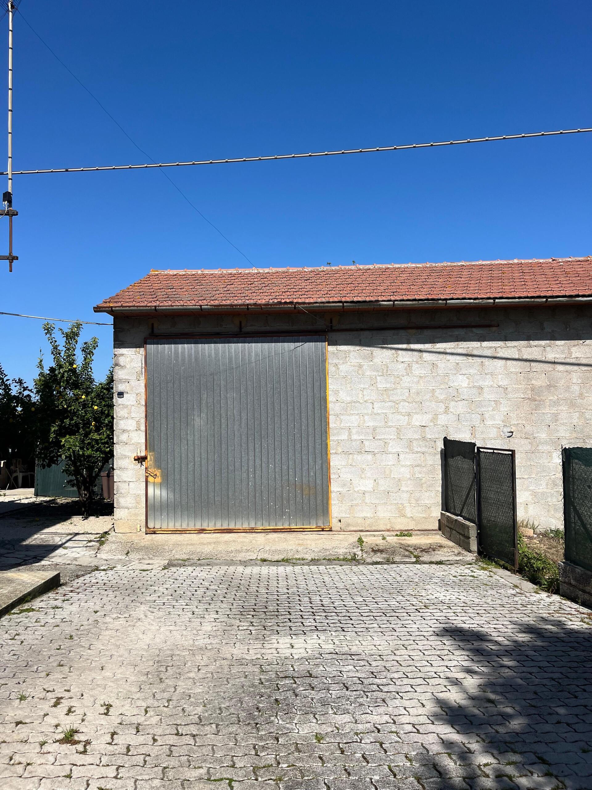 Quadrilocale con giardino in via provinciale della rocca 39, Santa Maria Imbaro