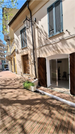 Locale commerciale ristrutturata in largo monsignor paolo tasso, Lanciano