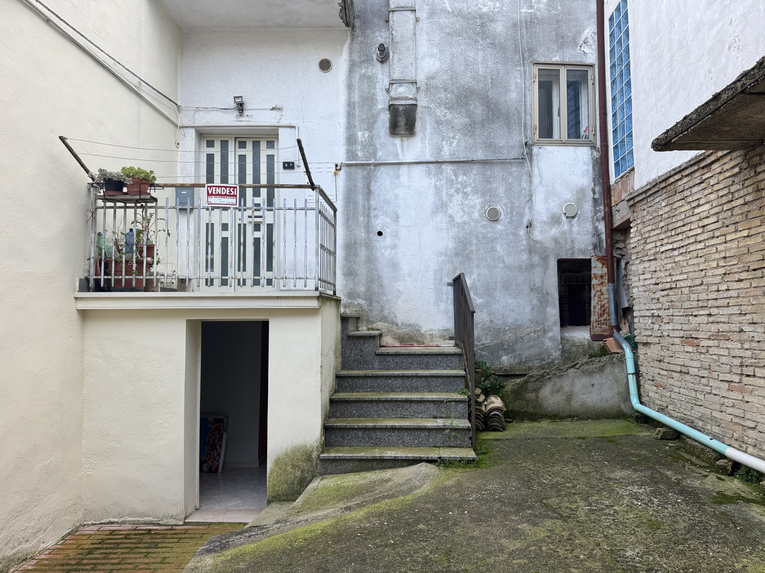 Casa indipendente con terrazzo in via b. croce 26, Atessa