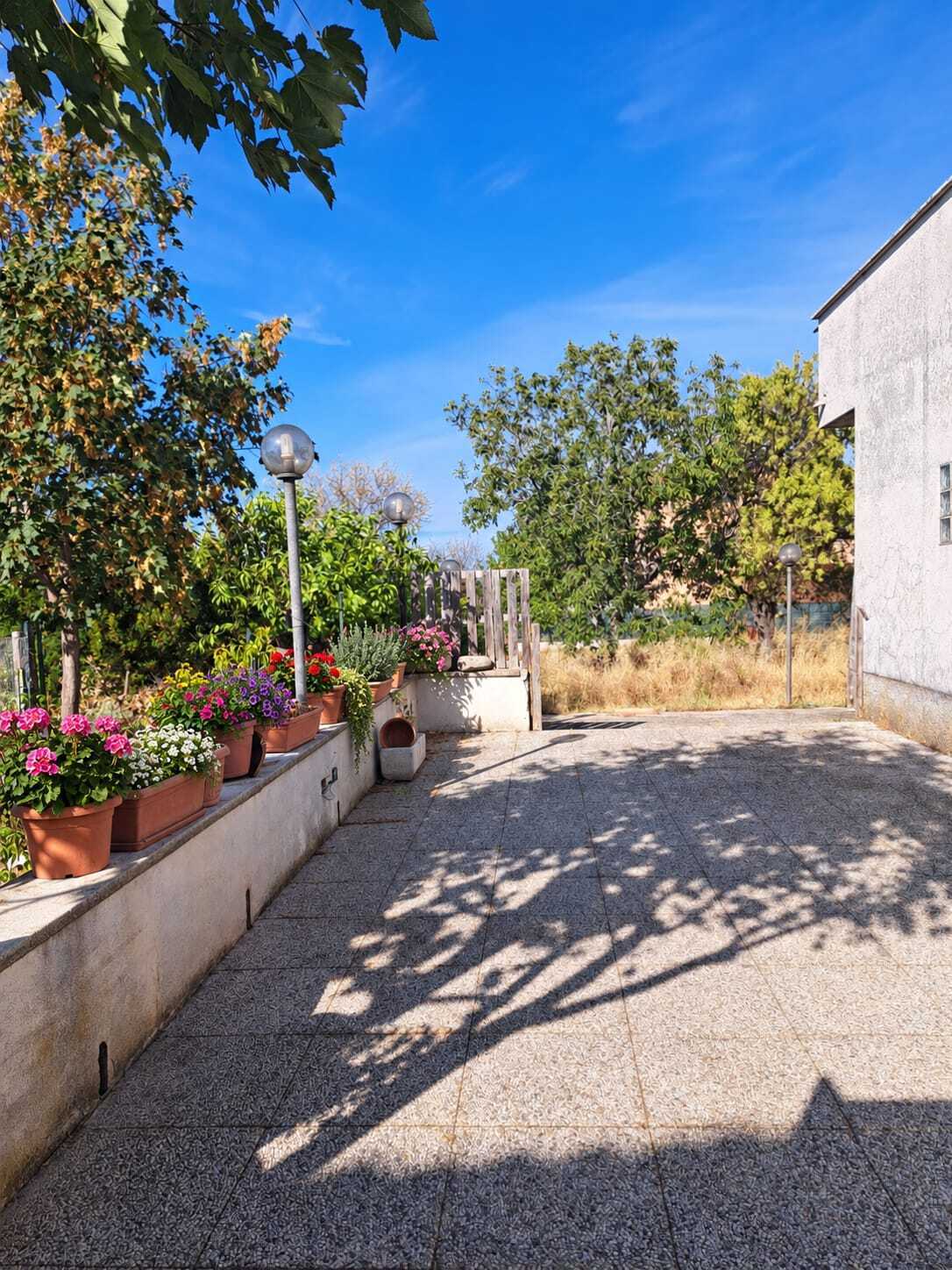 Casa indipendente con giardino in contrada villa andreoli 322, Lanciano
