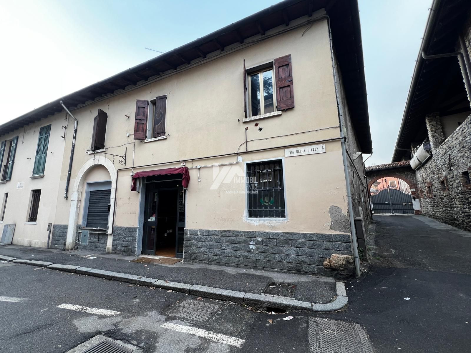 Casa indipendente da ristrutturare in via dalla piazza 3, Brescia