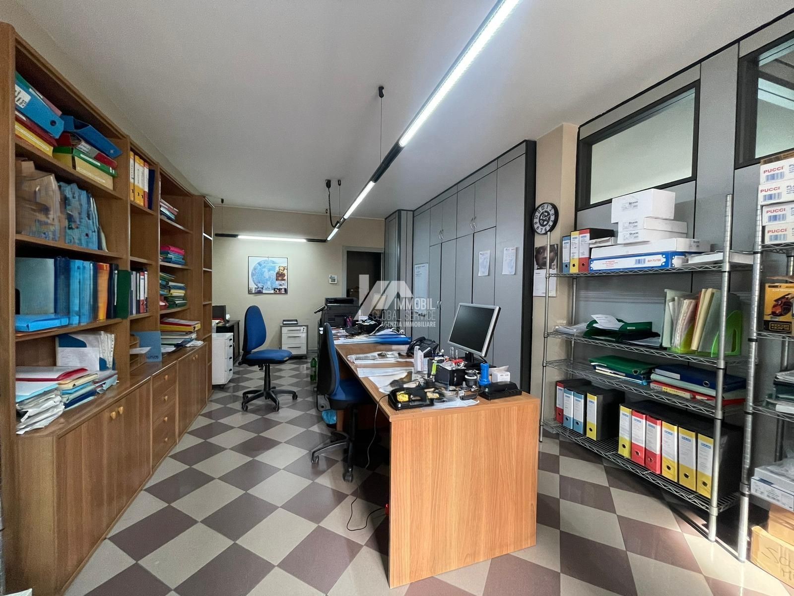 Capannone con giardino in via dell'industria 53, Travagliato