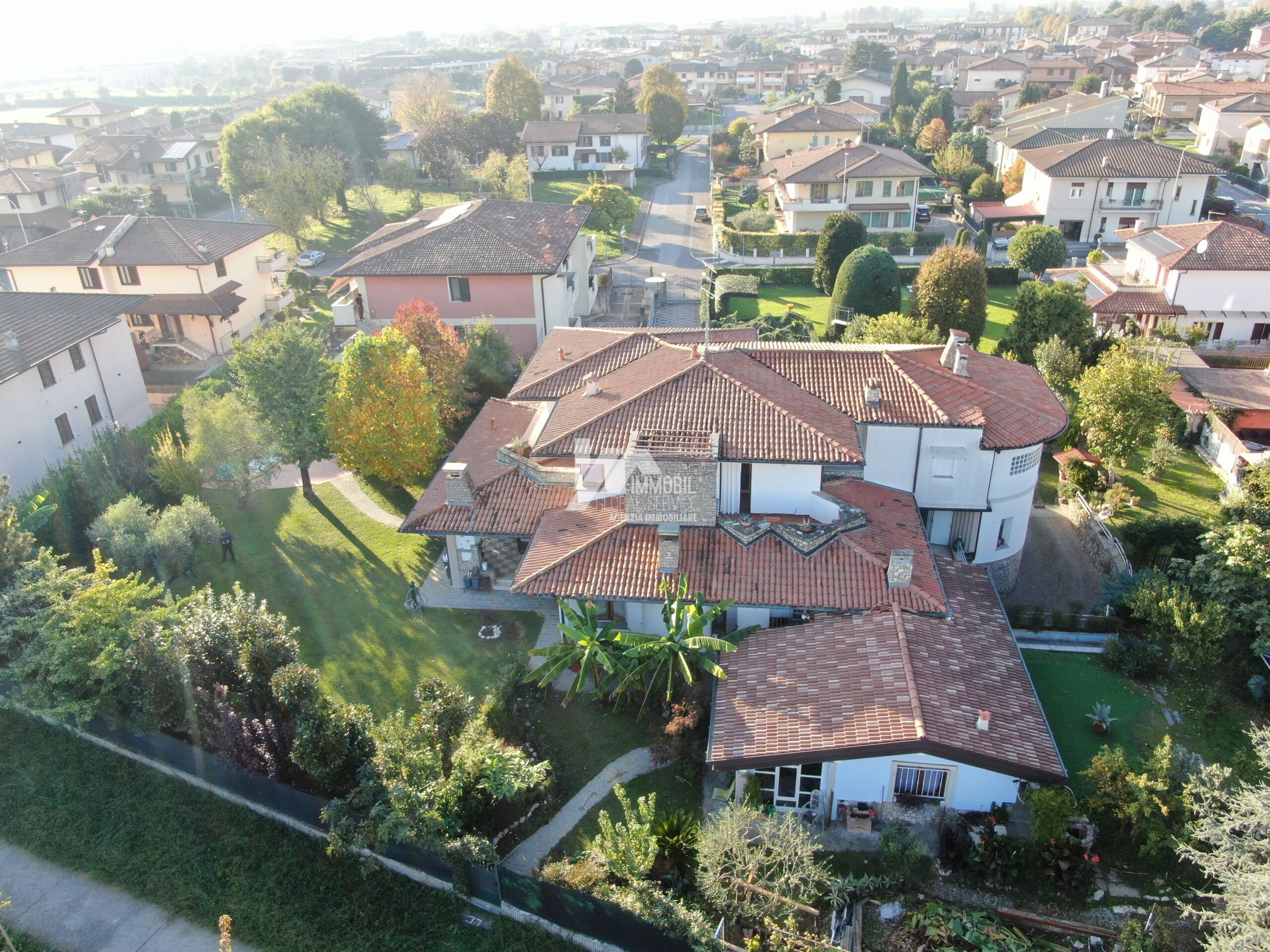 Villa con giardino in via giovanni pascoli 23, Torbole Casaglia