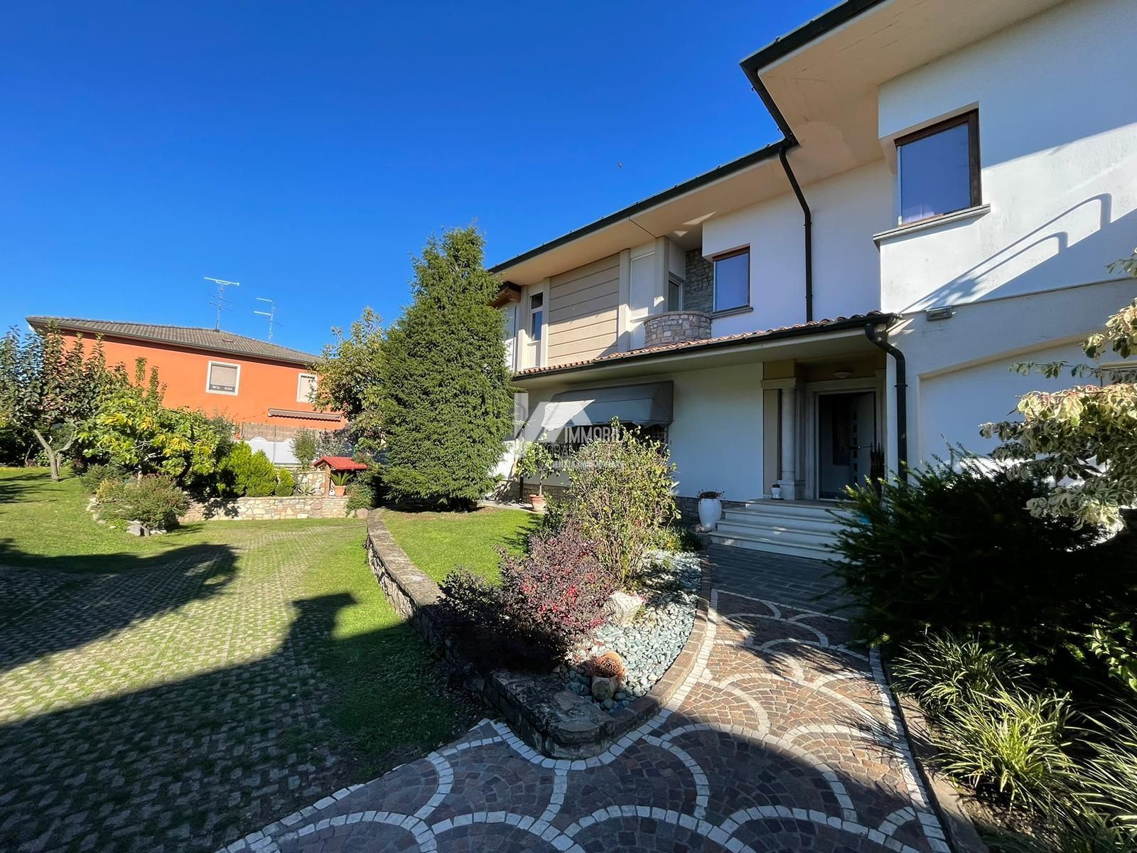 Villa con giardino in via giovanni pascoli 23, Torbole Casaglia