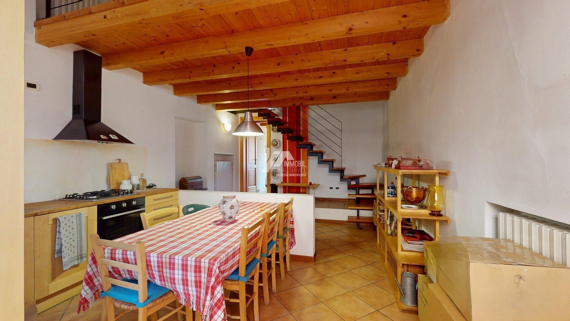 Bilocale in vendita in via dell'albera, Gardone Riviera