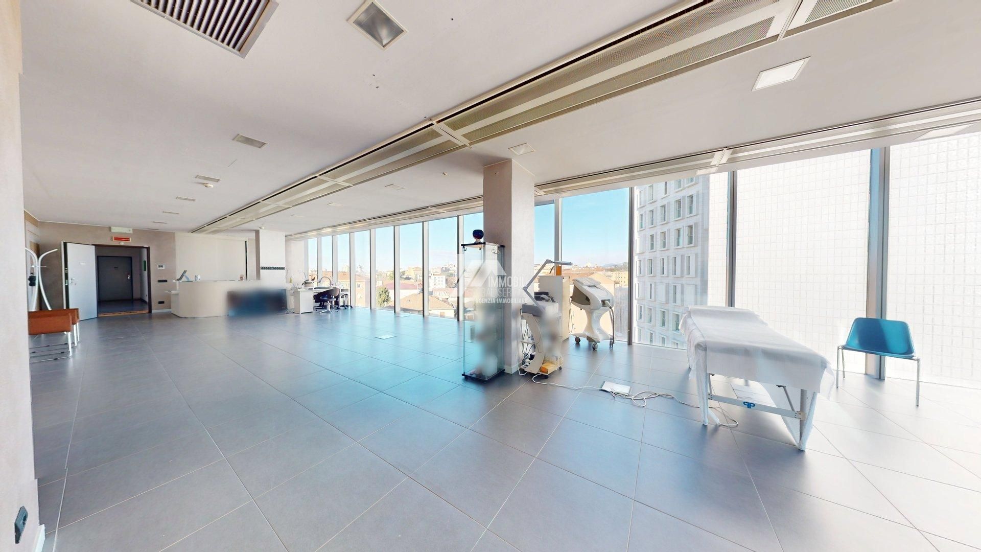 Ufficio classe A2 in viale duca d'aosta 30, Brescia