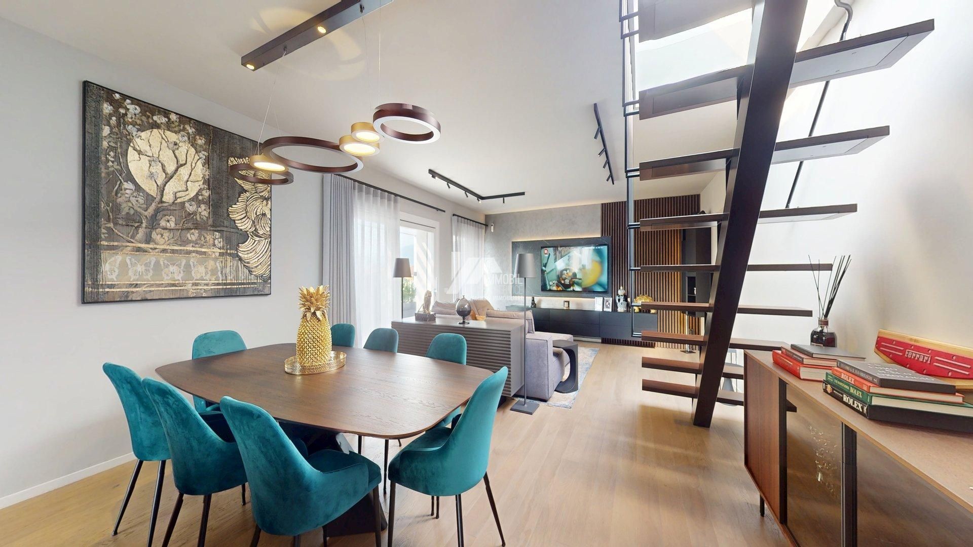 Attico con terrazzo in via chiusure 102, Brescia