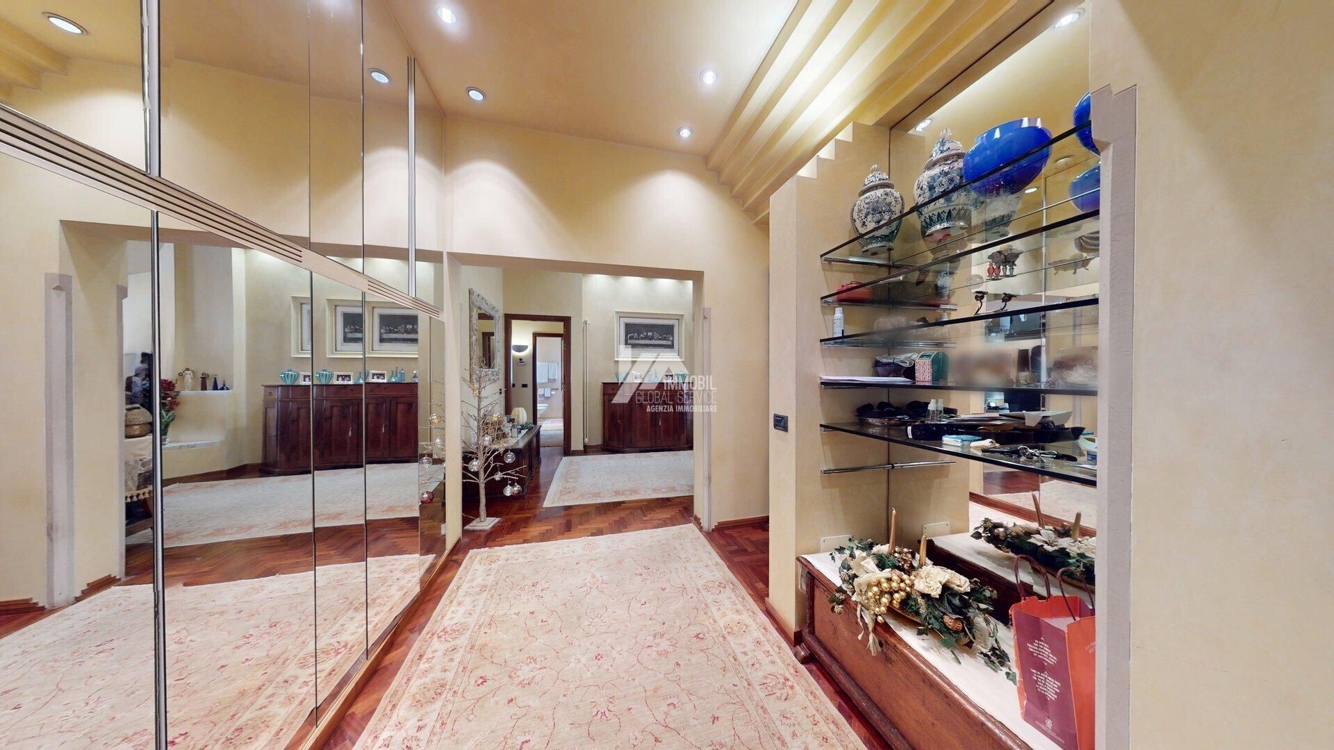 Appartamento con box in via ronchi san francesco da paola 25, Brescia