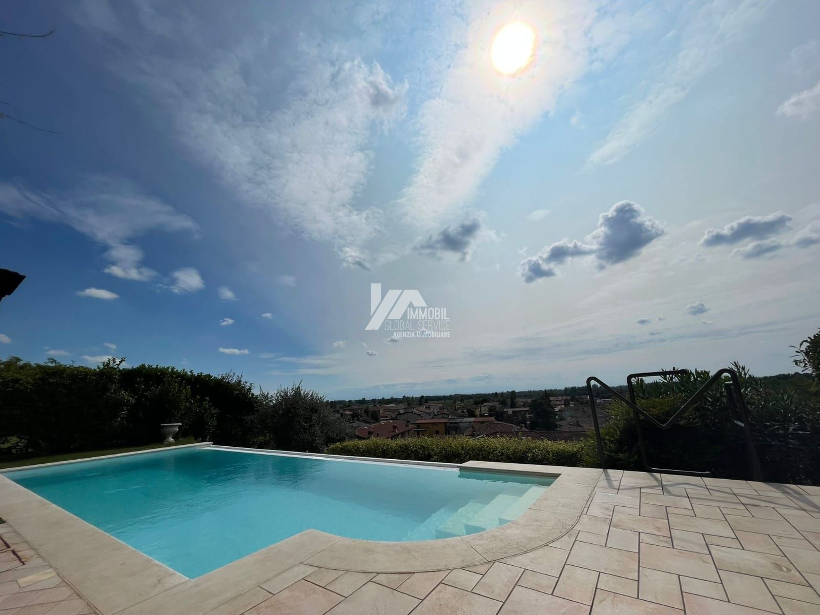 Villa con giardino in via dei ronchi 14, Capriano del Colle