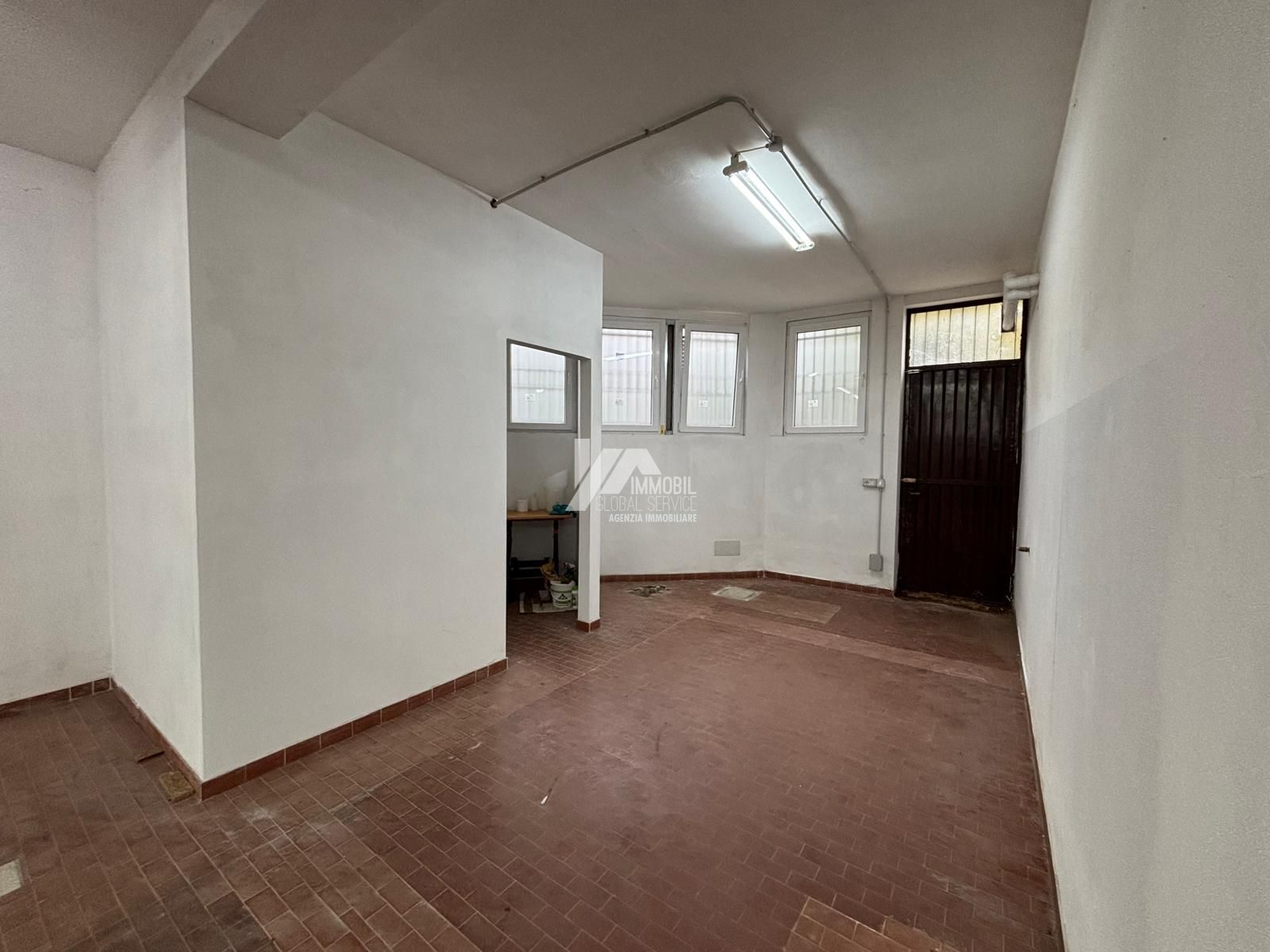 Laboratorio ristrutturato in via carabioli, Cellatica