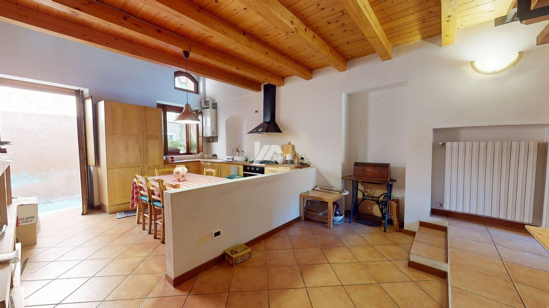 Bilocale in vendita in via dell'albera, Gardone Riviera