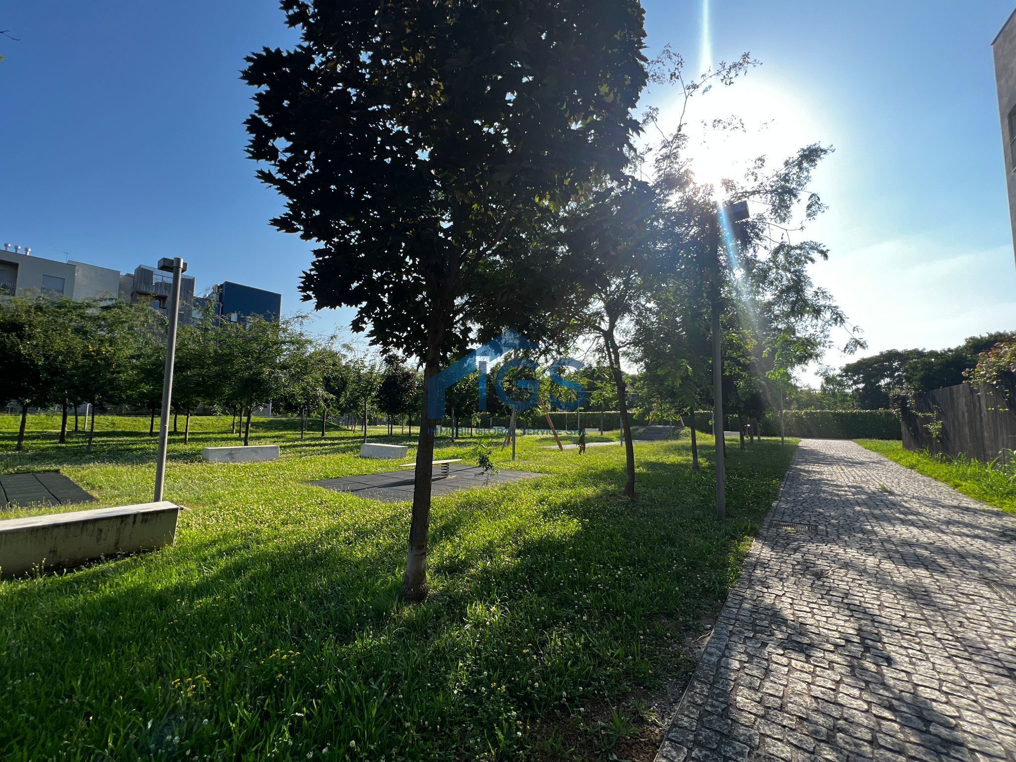 Quadrilocale con giardino in viale italia 14c, Brescia