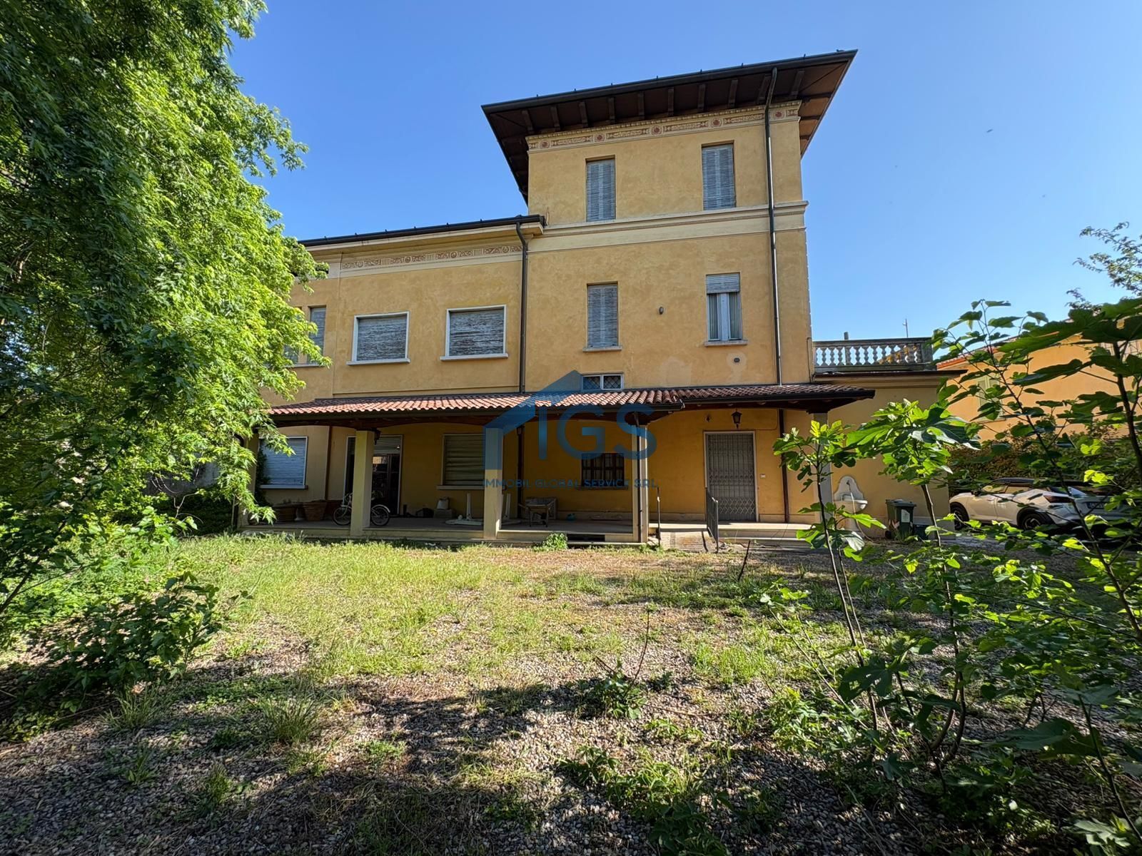Villa con giardino in via minzoni don 5, Rovato