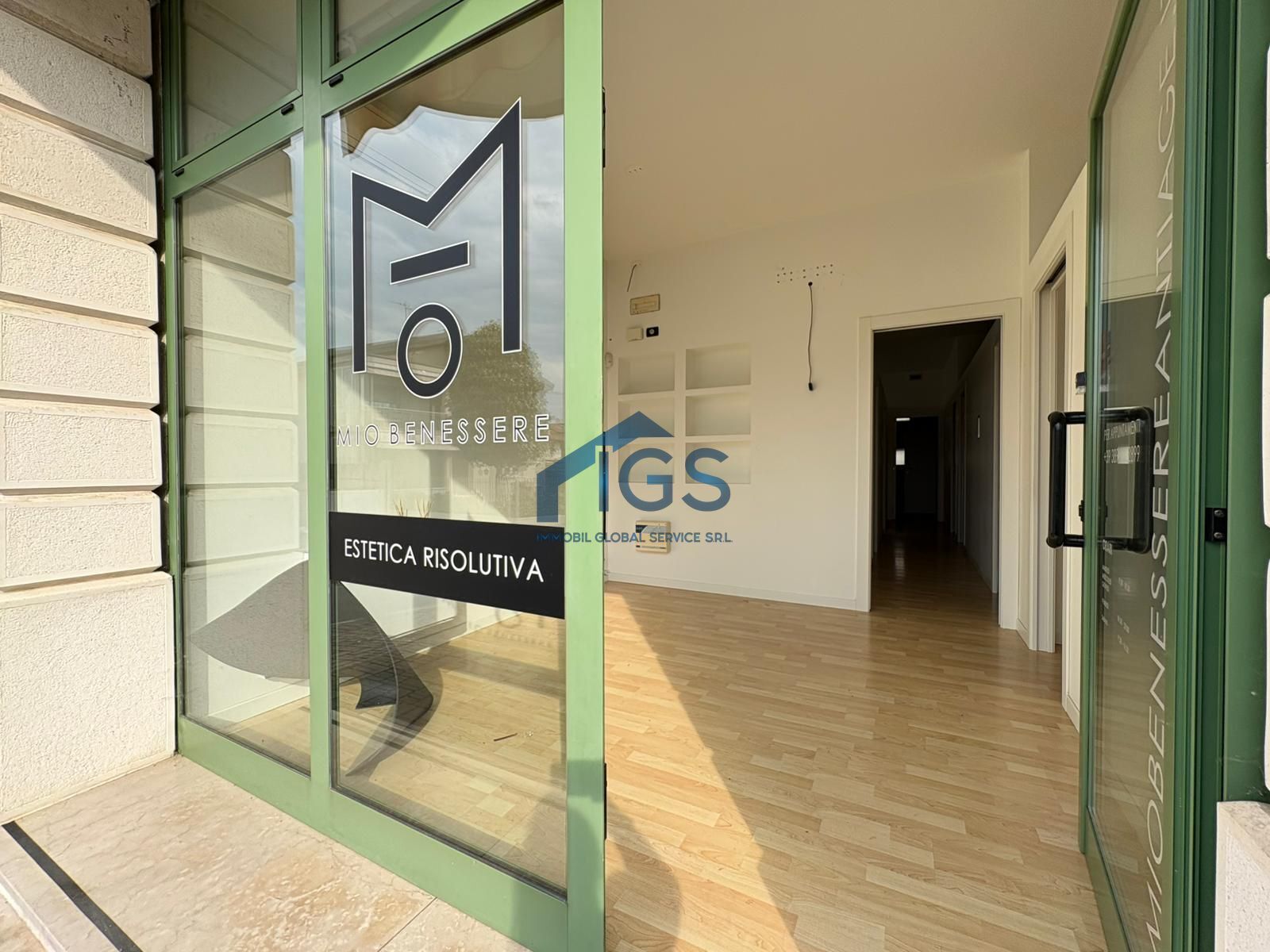 Locale commerciale in vendita in via guglielmo marconi, Torbole Casaglia