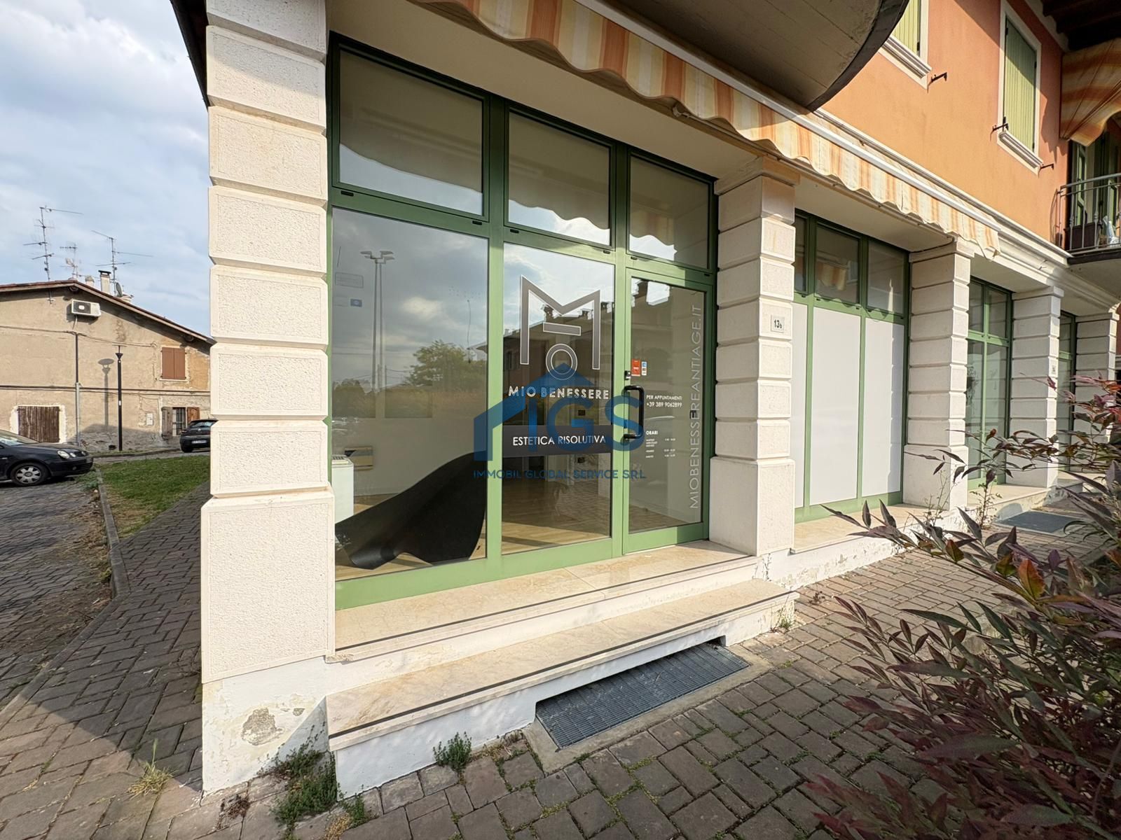 Locale commerciale in affitto in via guglielmo marconi, Torbole Casaglia