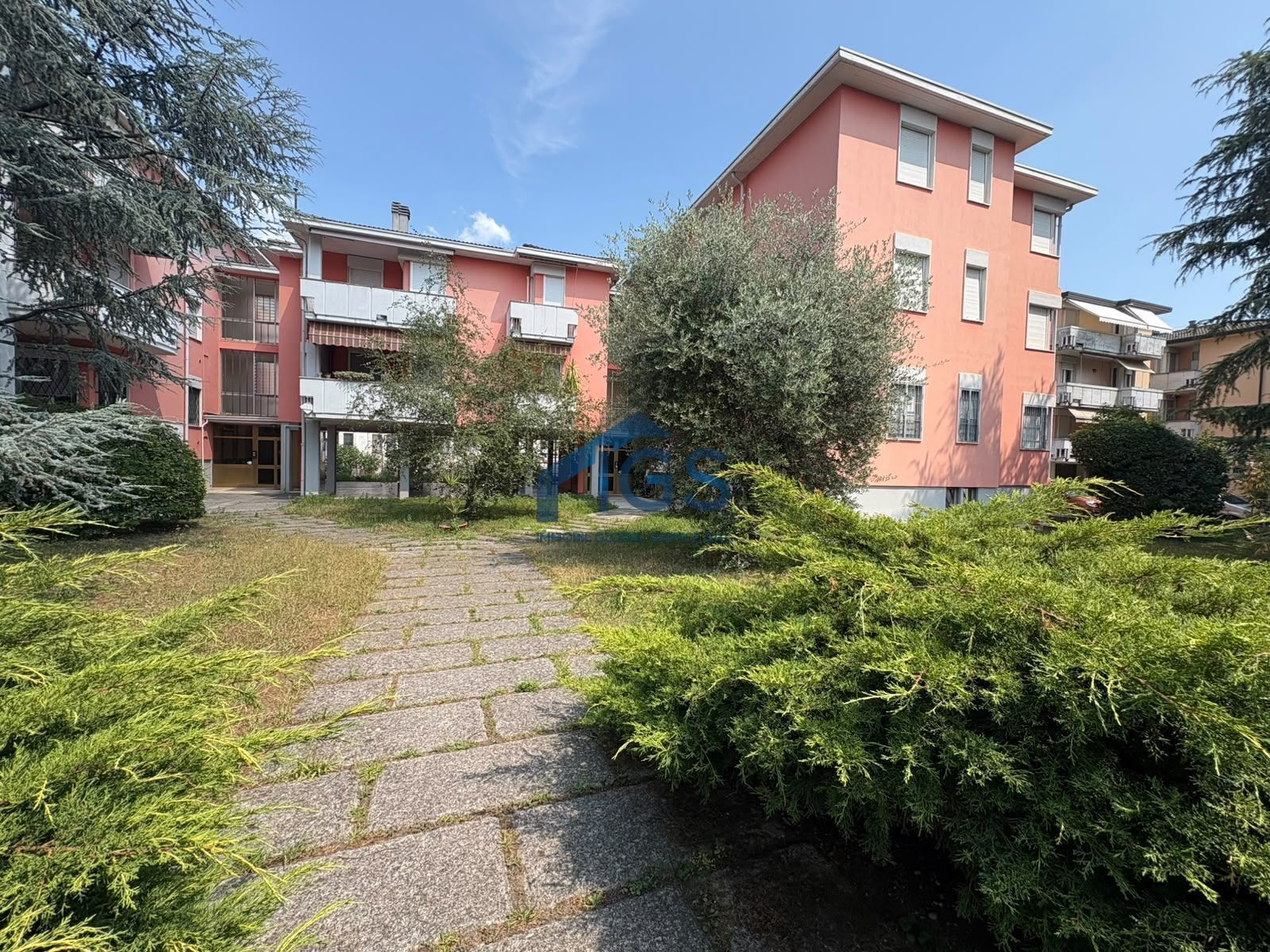 Quadrilocale con box doppio in via luigi gadola 32, Brescia