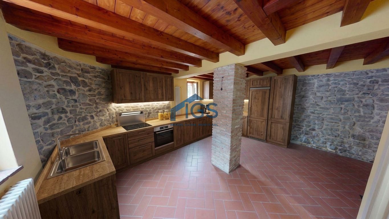 Casa indipendente ristrutturata in via san vincenzo, Gussago