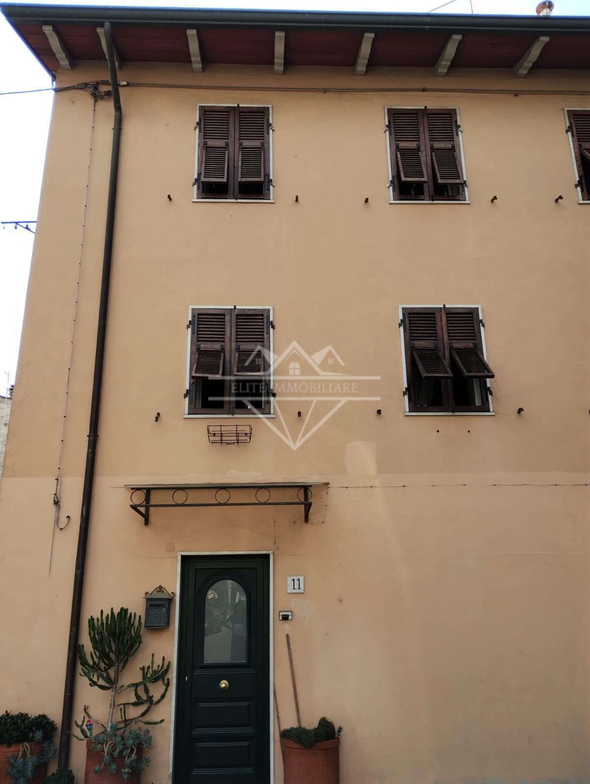 Casa indipendente in vendita, Carrara avenza
