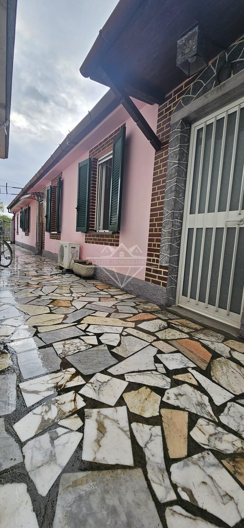 Casa indipendente con giardino, Castelnuovo Magra colombiera