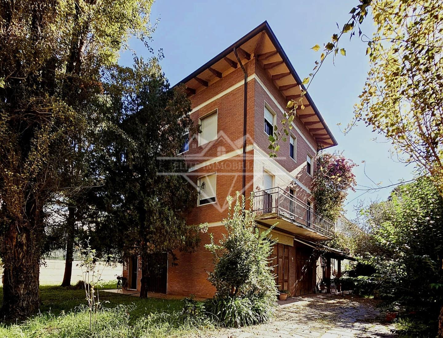 Casa indipendente in vendita, Pietrasanta vallecchia