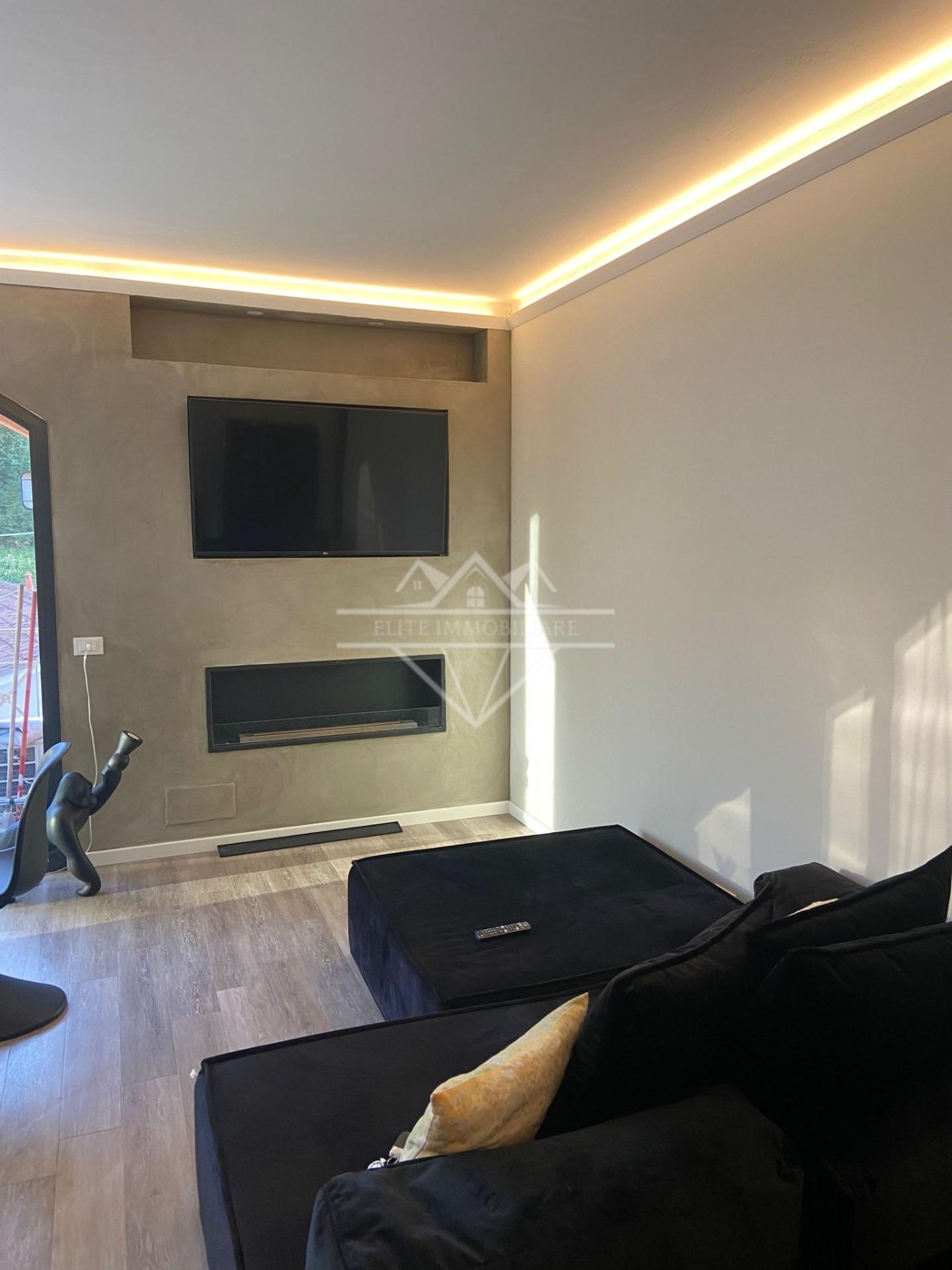 Trilocale con terrazzo a Ameglia