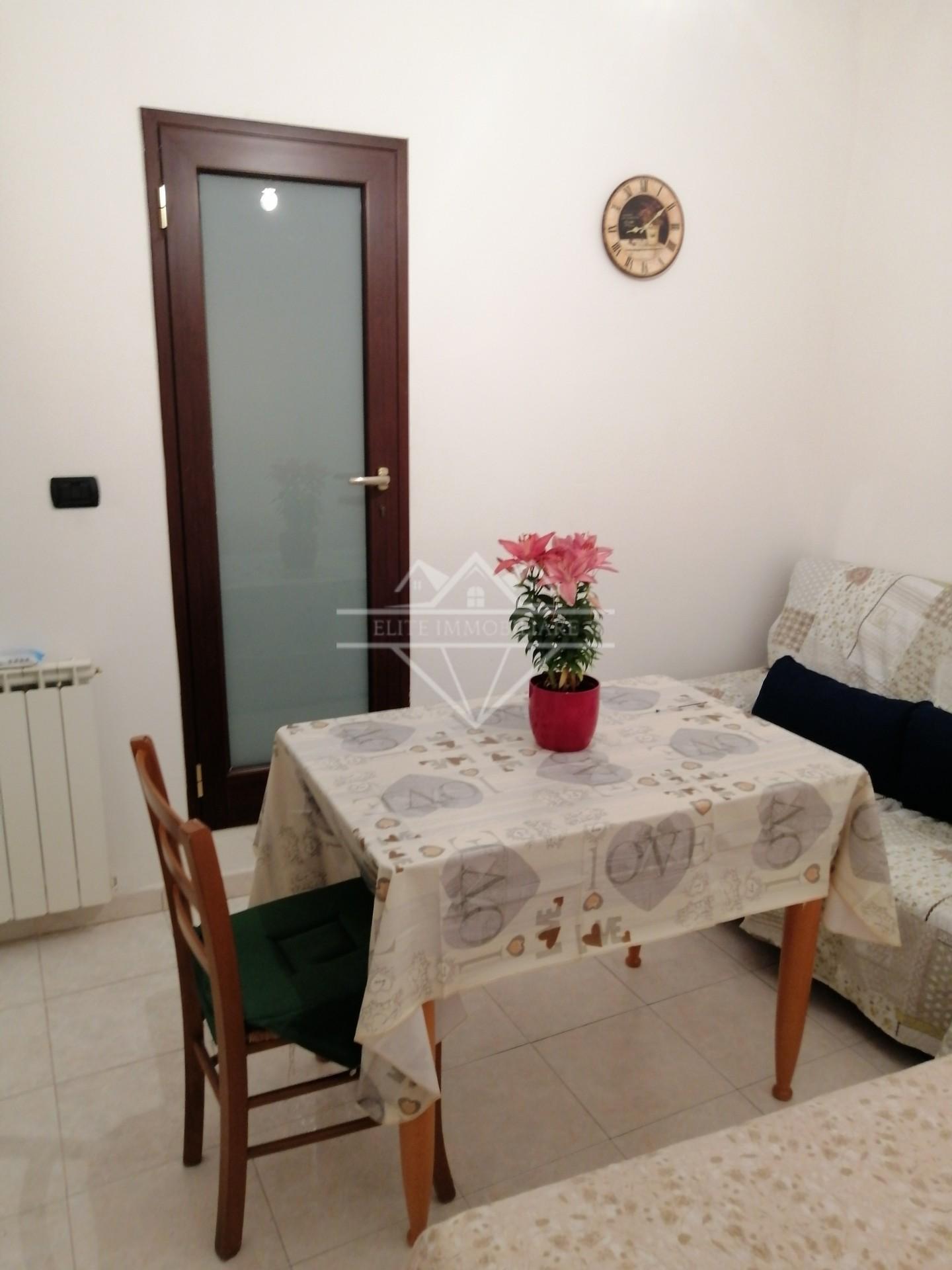 Quadrilocale arredato in affitto a Carrara