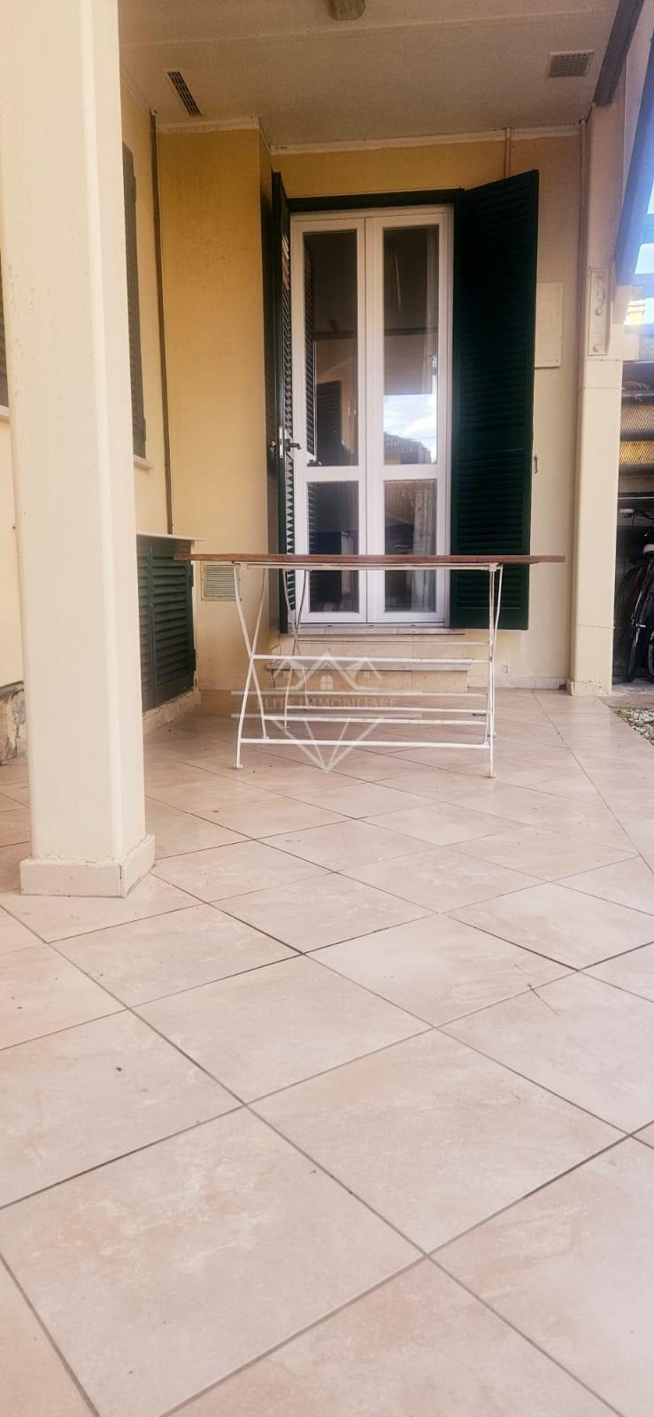 Villa Bifamiliare arredata in affitto, Montignoso cinquale