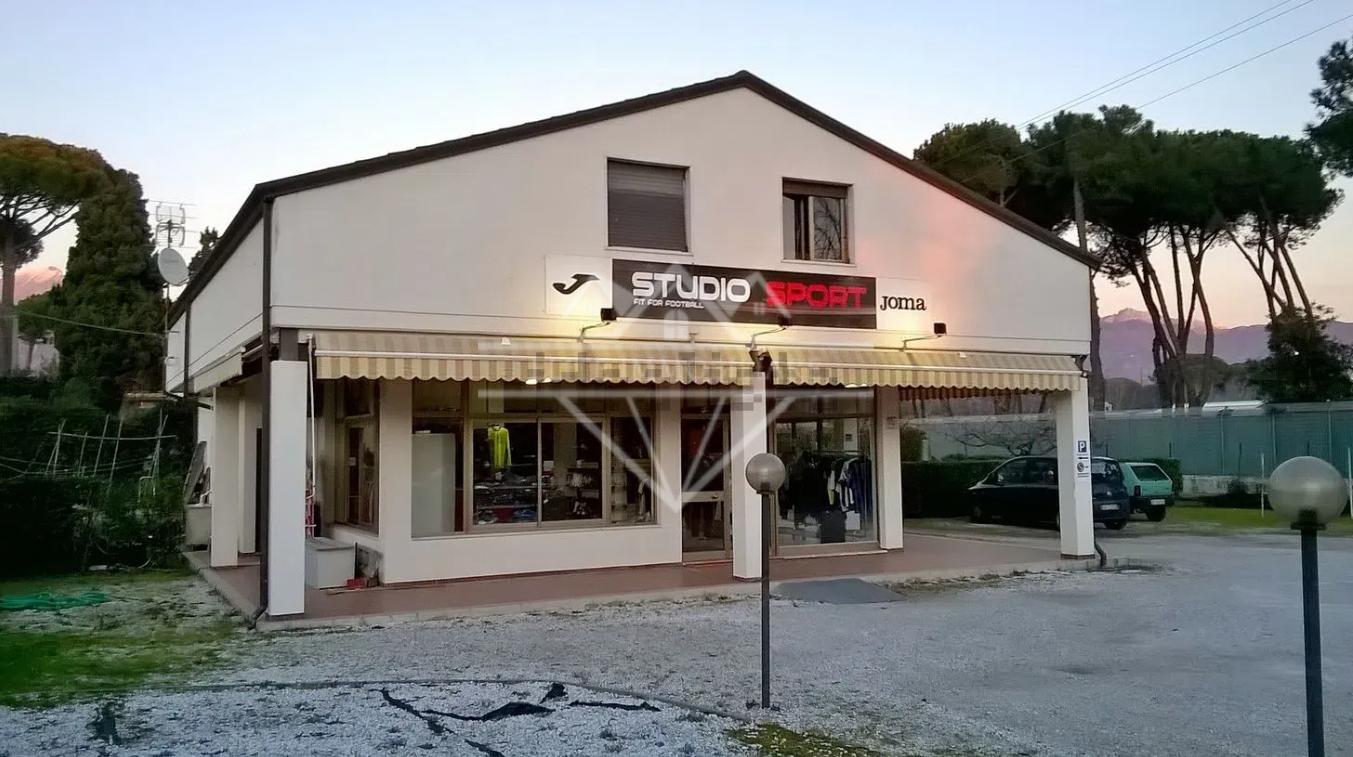 Casa indipendente con giardino, Massa partaccia