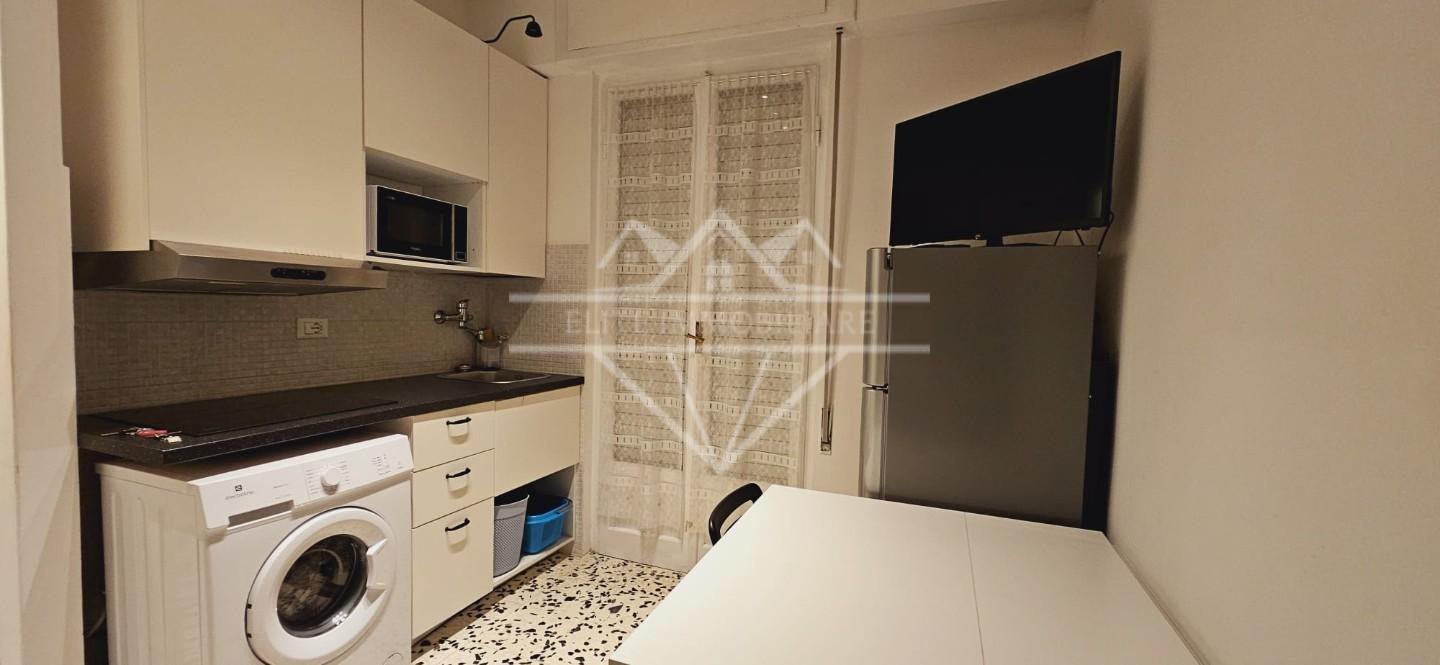 Bilocale arredato in affitto, Carrara marina di