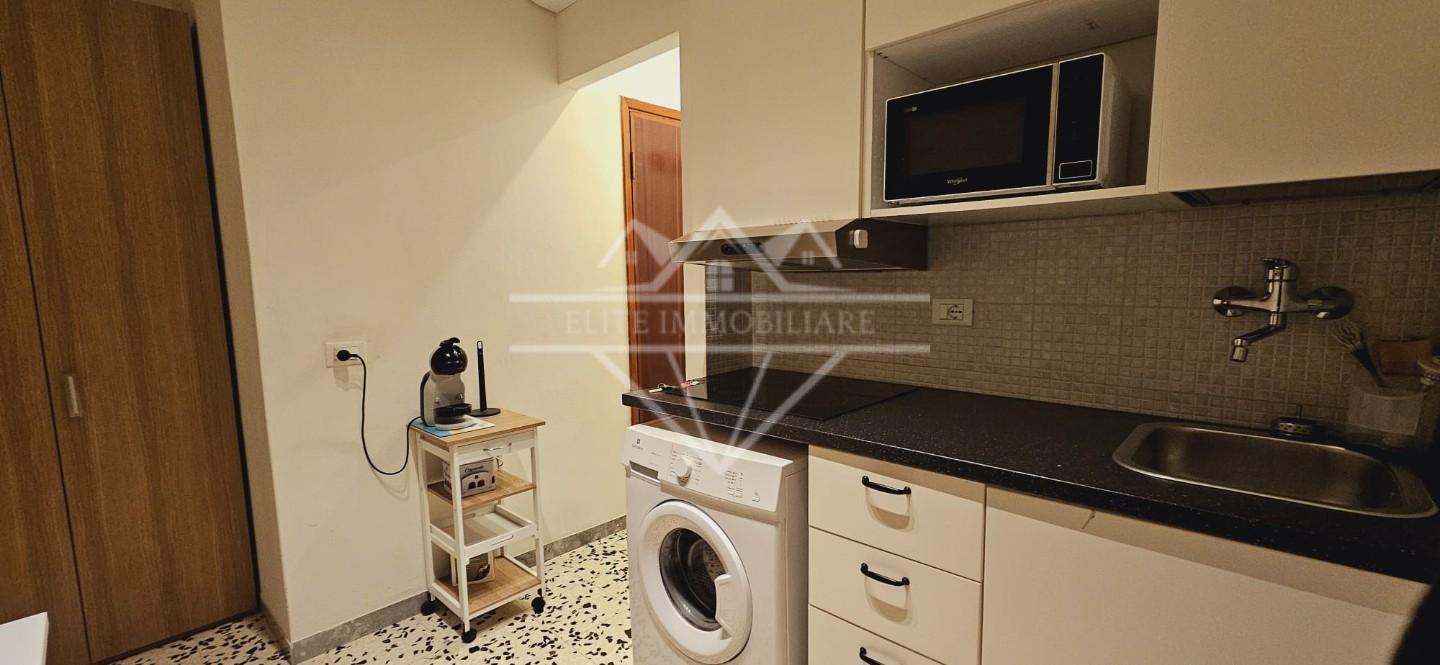 Bilocale arredato in affitto, Carrara marina di