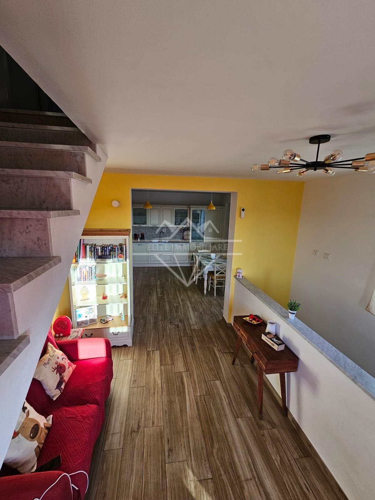 Appartamento con giardino, Carrara bonascola