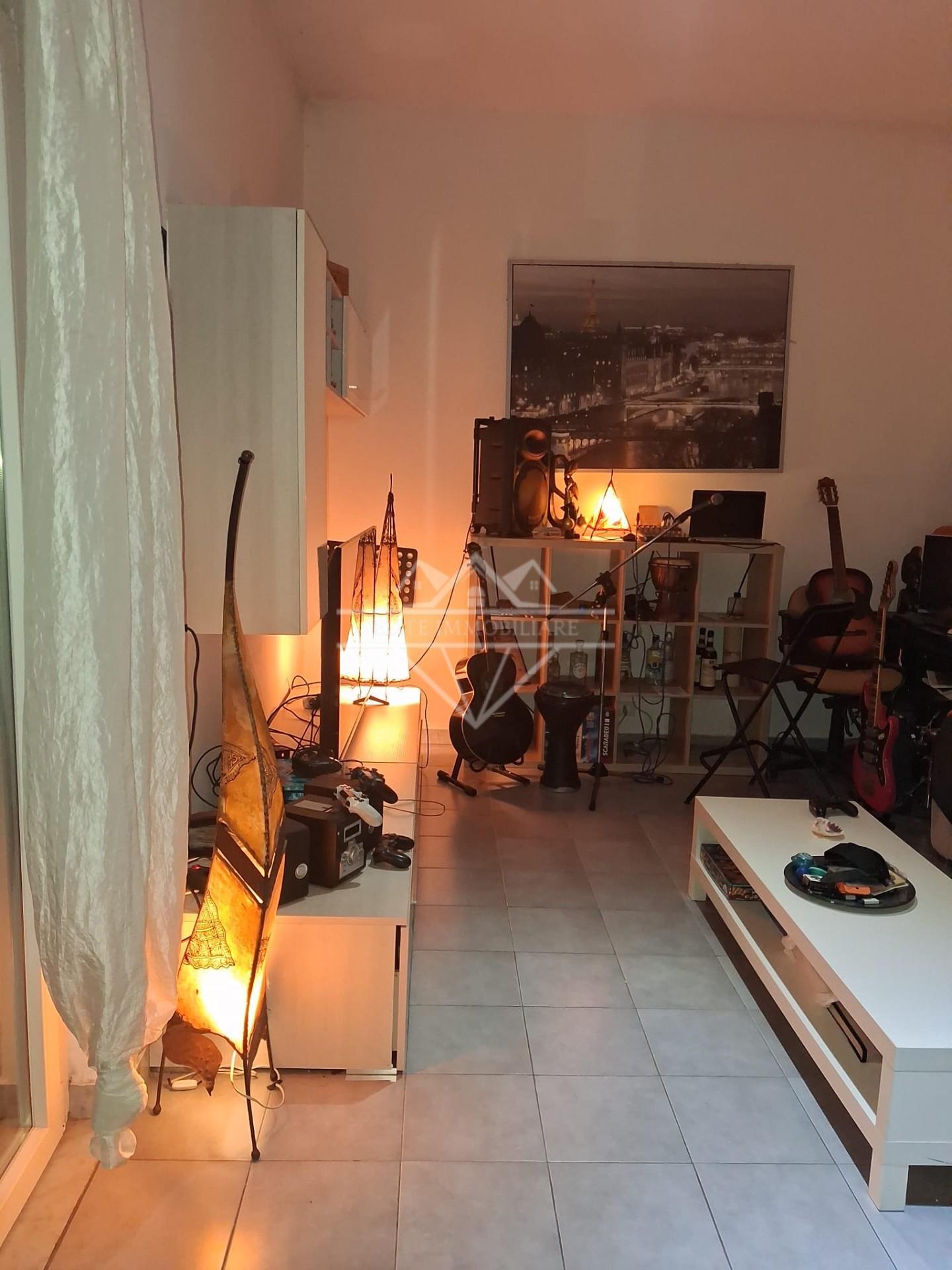 Trilocale con giardino, Carrara avenza