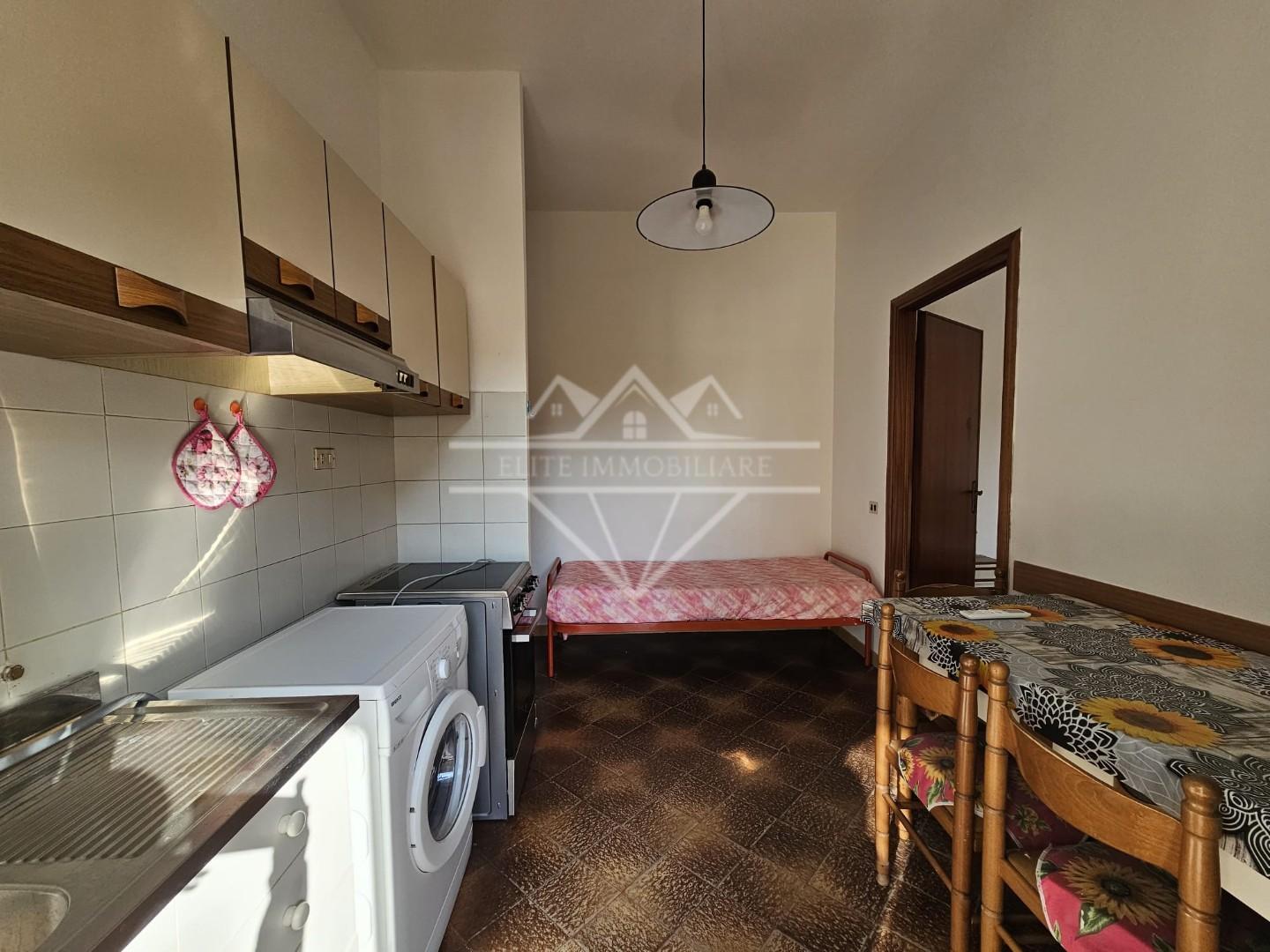 Bilocale vista mare, Sarzana marinella di