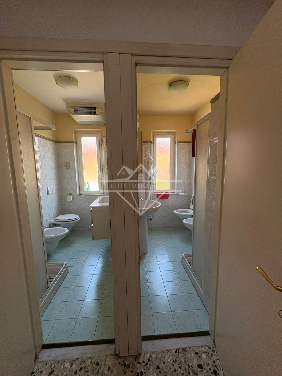 Casa indipendente in vendita, Carrara marina di