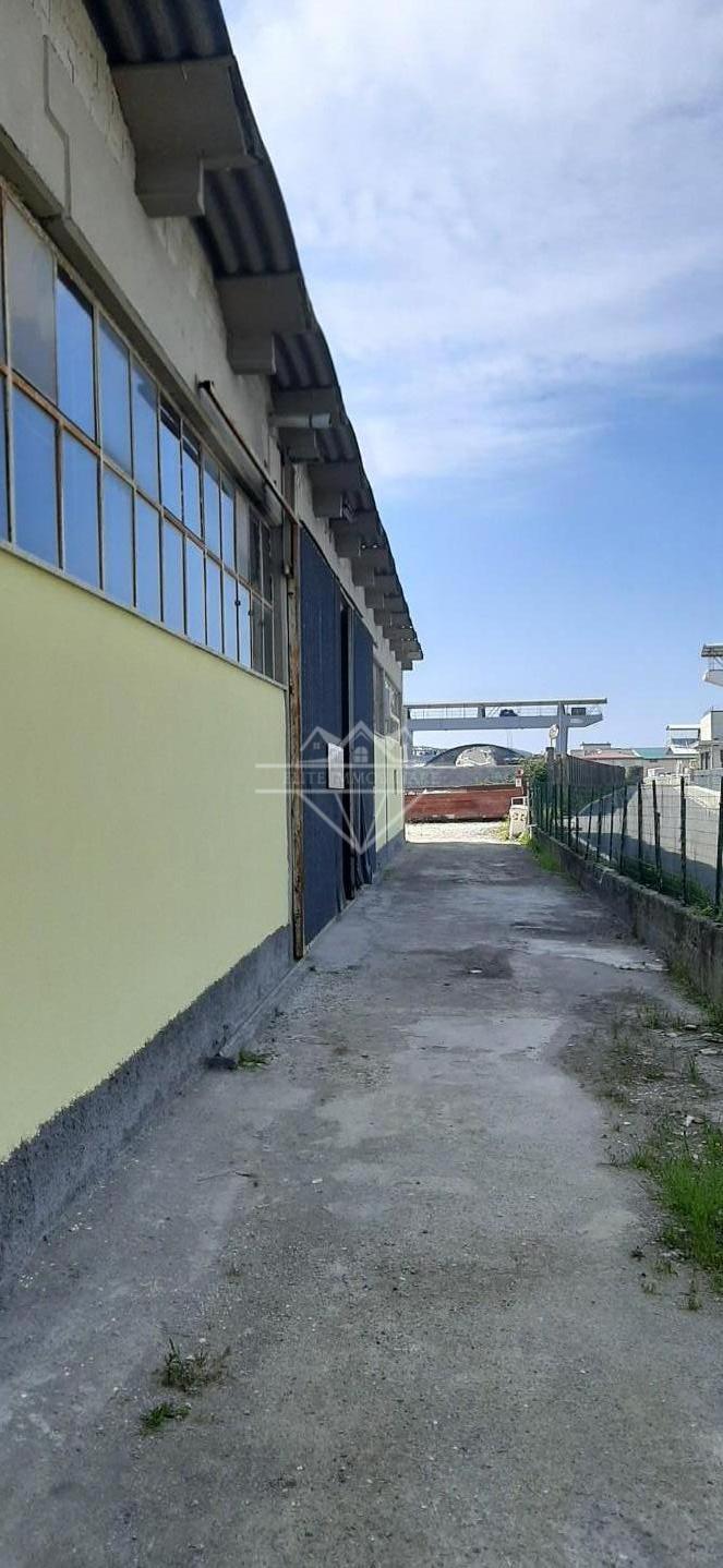 Capannone in affitto a Ortonovo