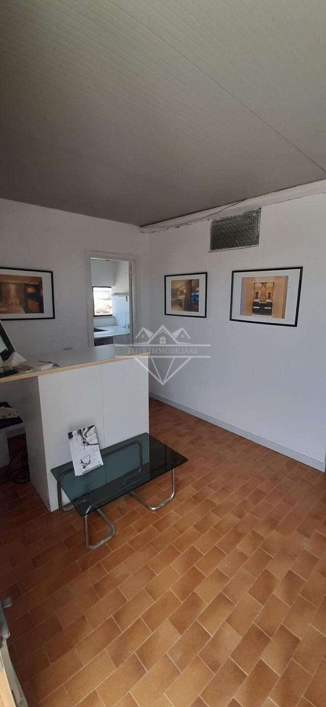 Capannone in affitto a Ortonovo