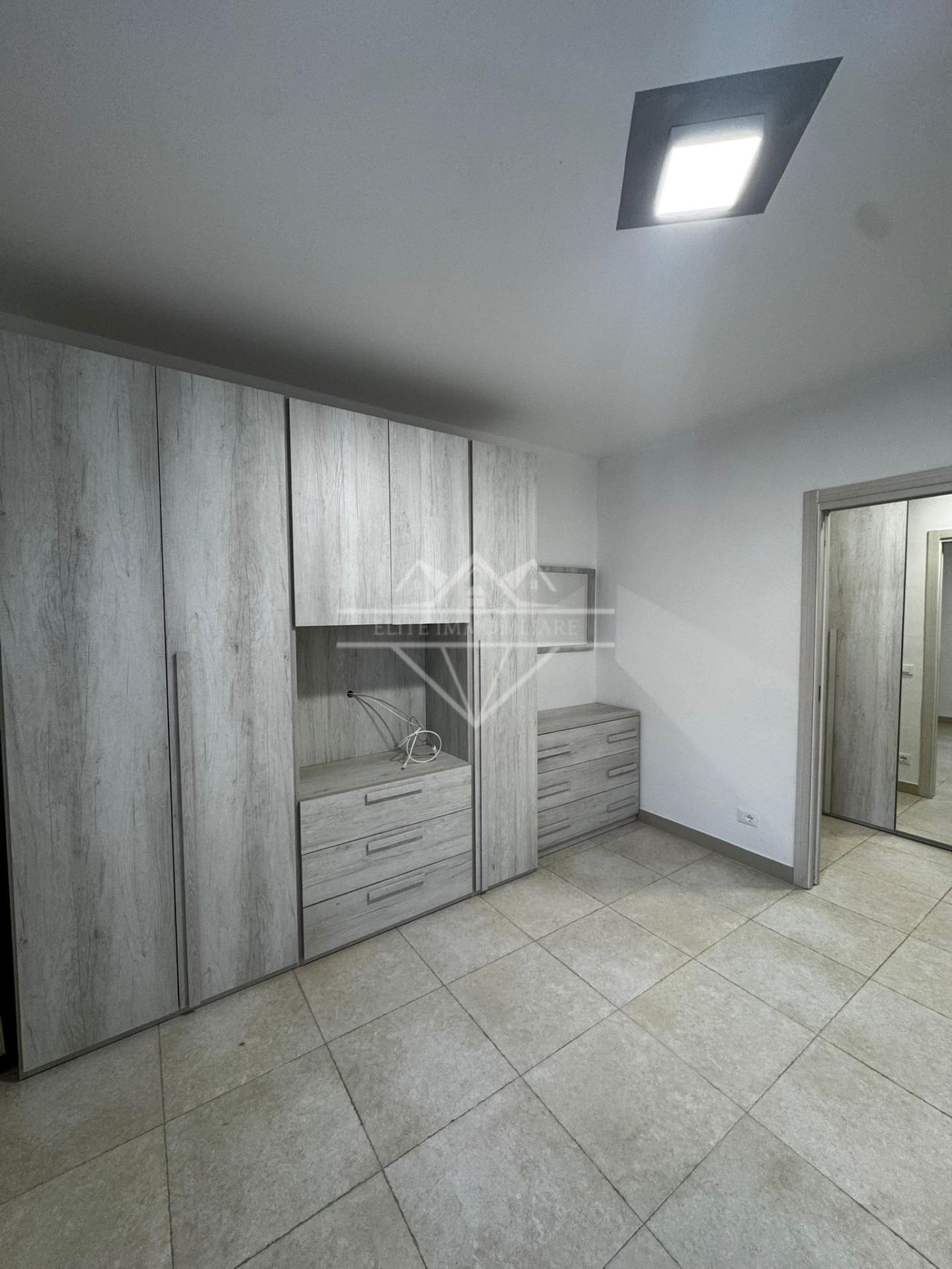 Trilocale arredato in affitto a Massa