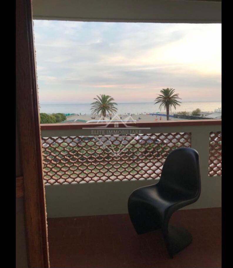 Appartamento arredato in affitto, Carrara marina di