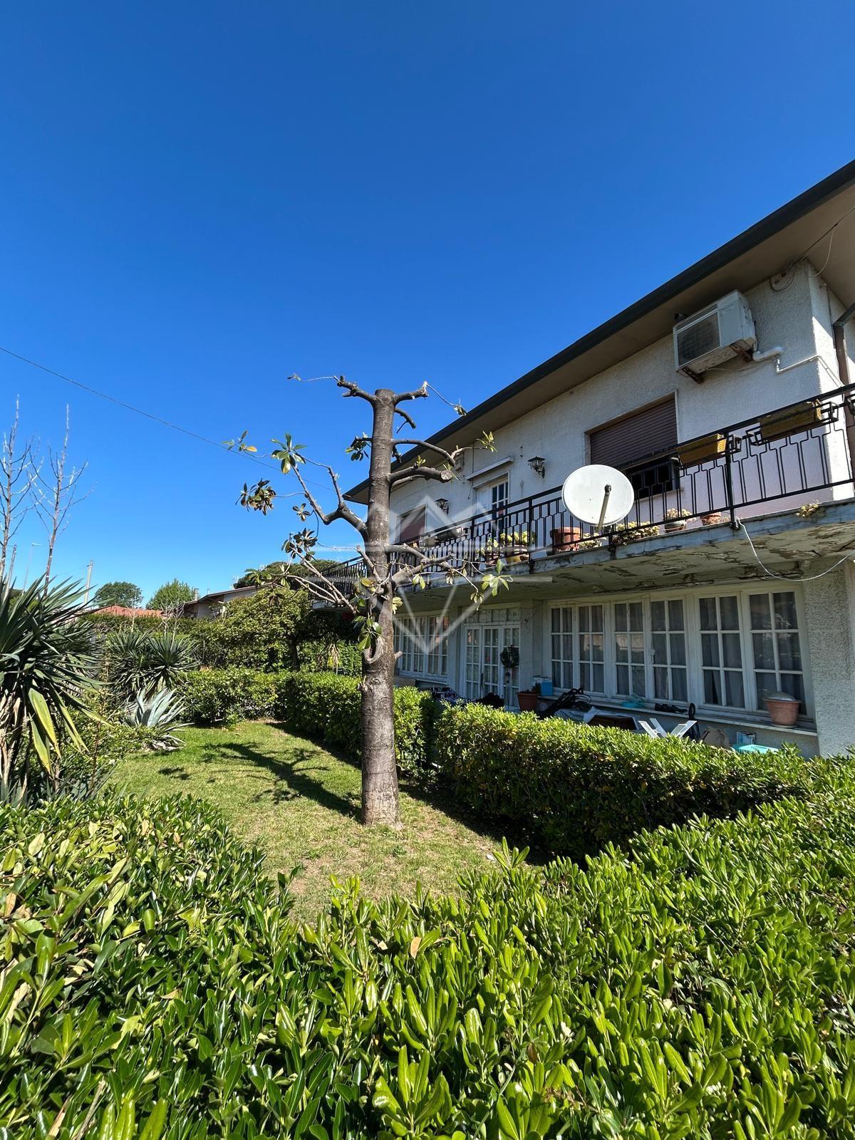 Quadrilocale con giardino, Massa partaccia