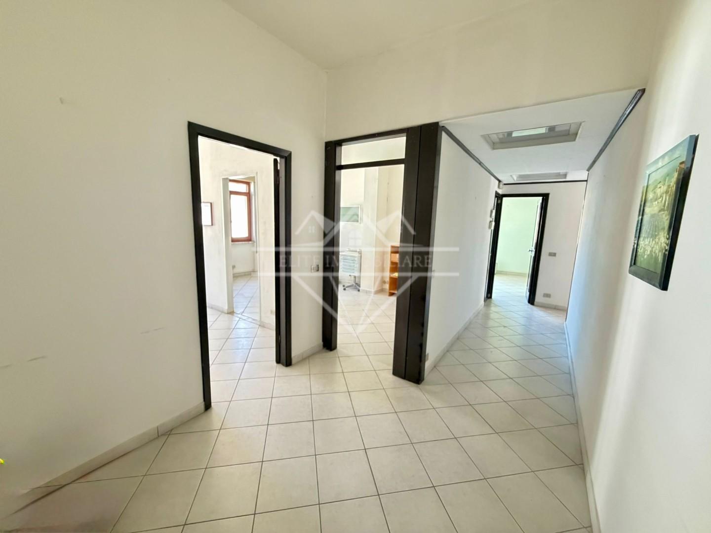 Appartamento con terrazzi a Ortonovo