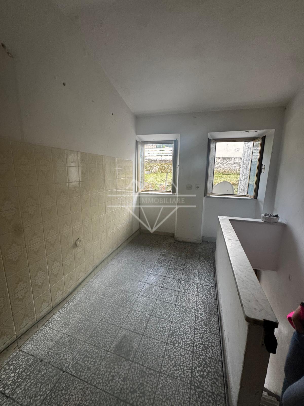 Casa indipendente con giardino, Carrara codena