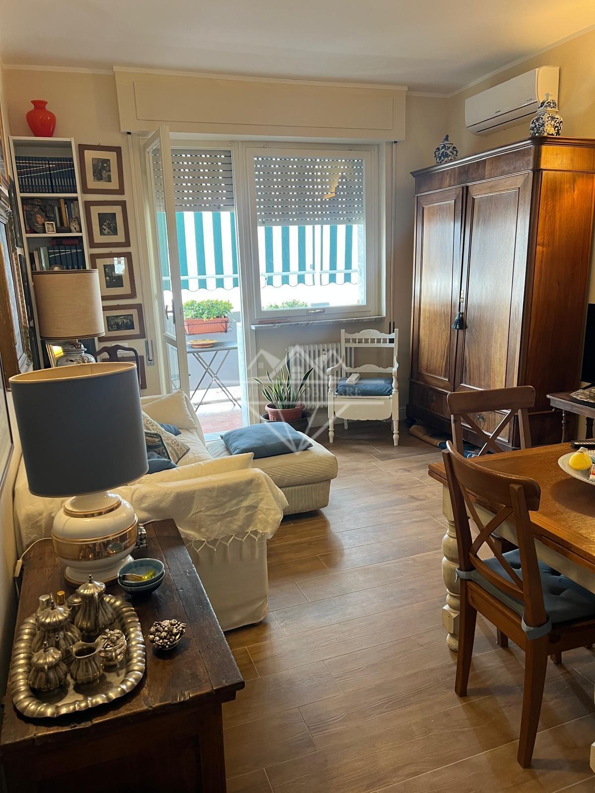 Bilocale ristrutturato, Carrara marina di