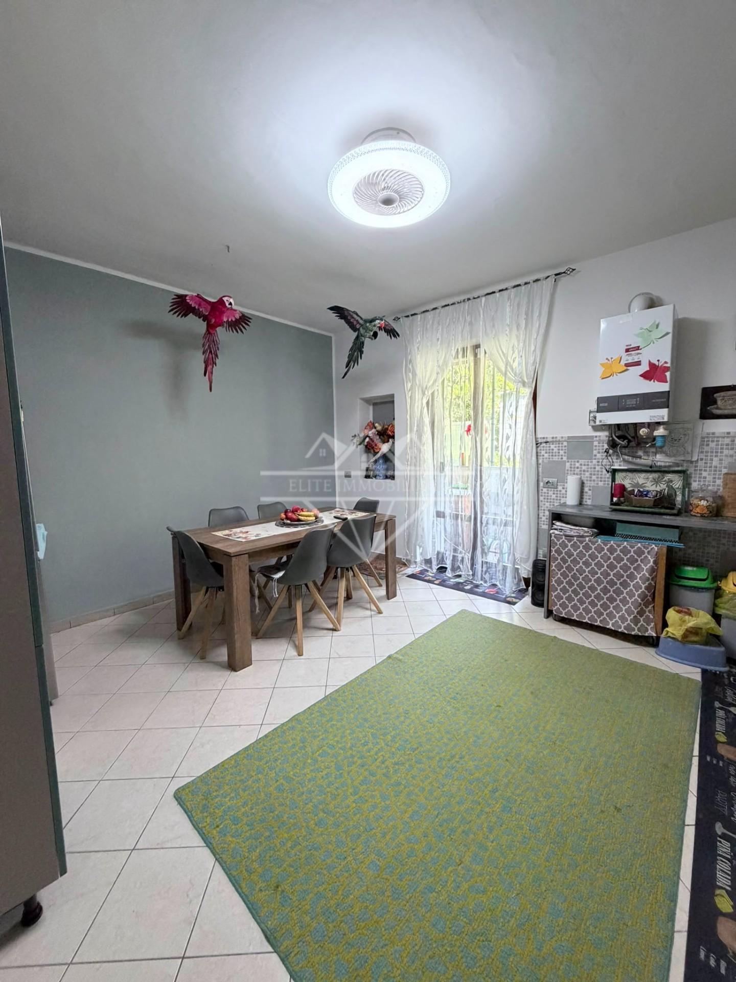 Casa indipendente con giardino, Carrara fossola