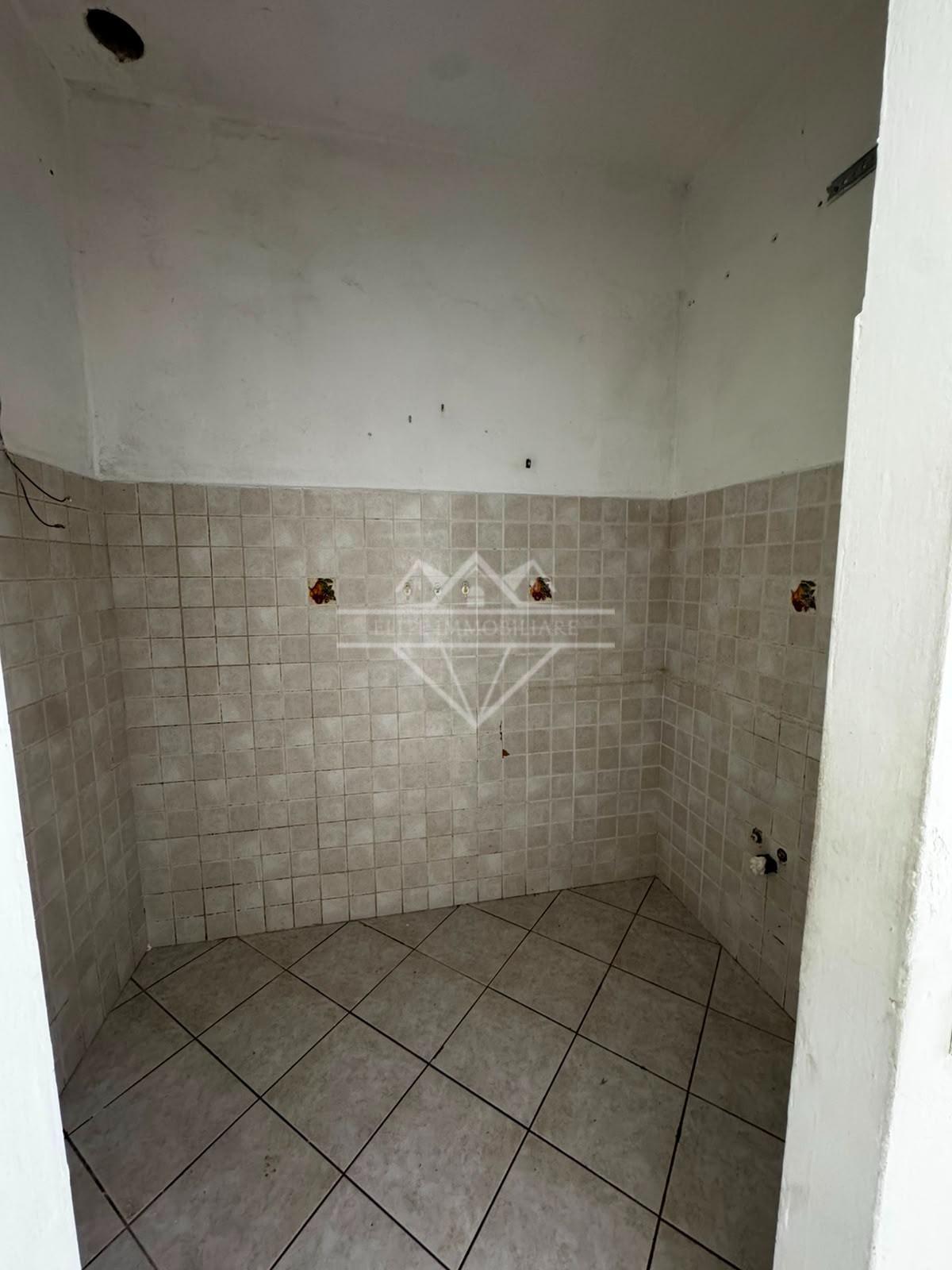 Villa Bifamiliare con terrazzo a Massa