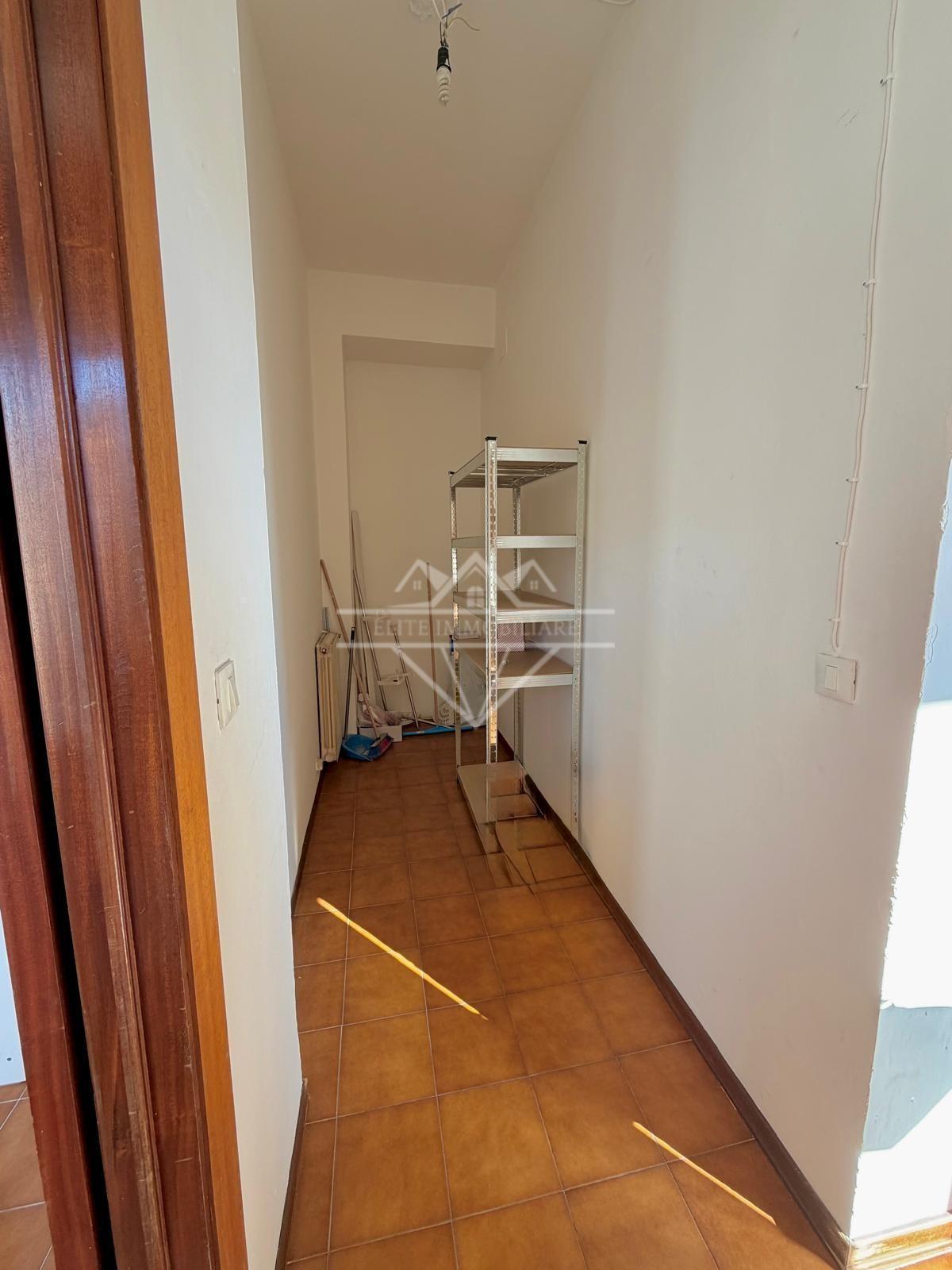 Bilocale arredato in affitto a Carrara
