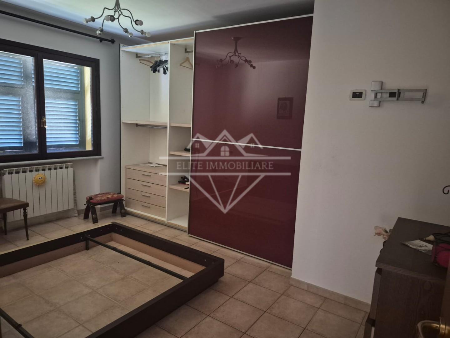 Villa arredata in affitto, Castelnuovo Magra palvotrisia
