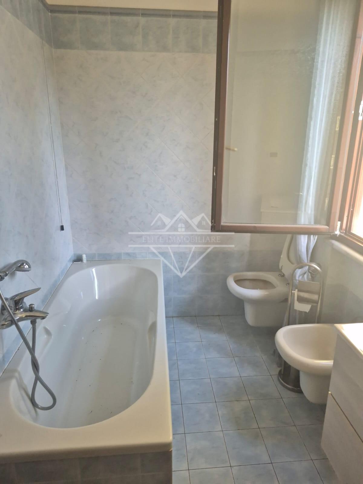 Villa arredata in affitto, Castelnuovo Magra palvotrisia