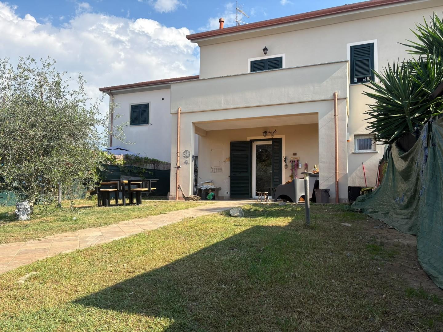 Bilocale in vendita, Sarzana san lazzaro